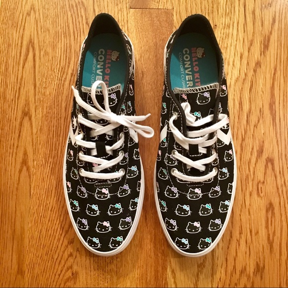 NWOT Converse Hello Kitty Womens Size 9 Black - Picture 3 of 6